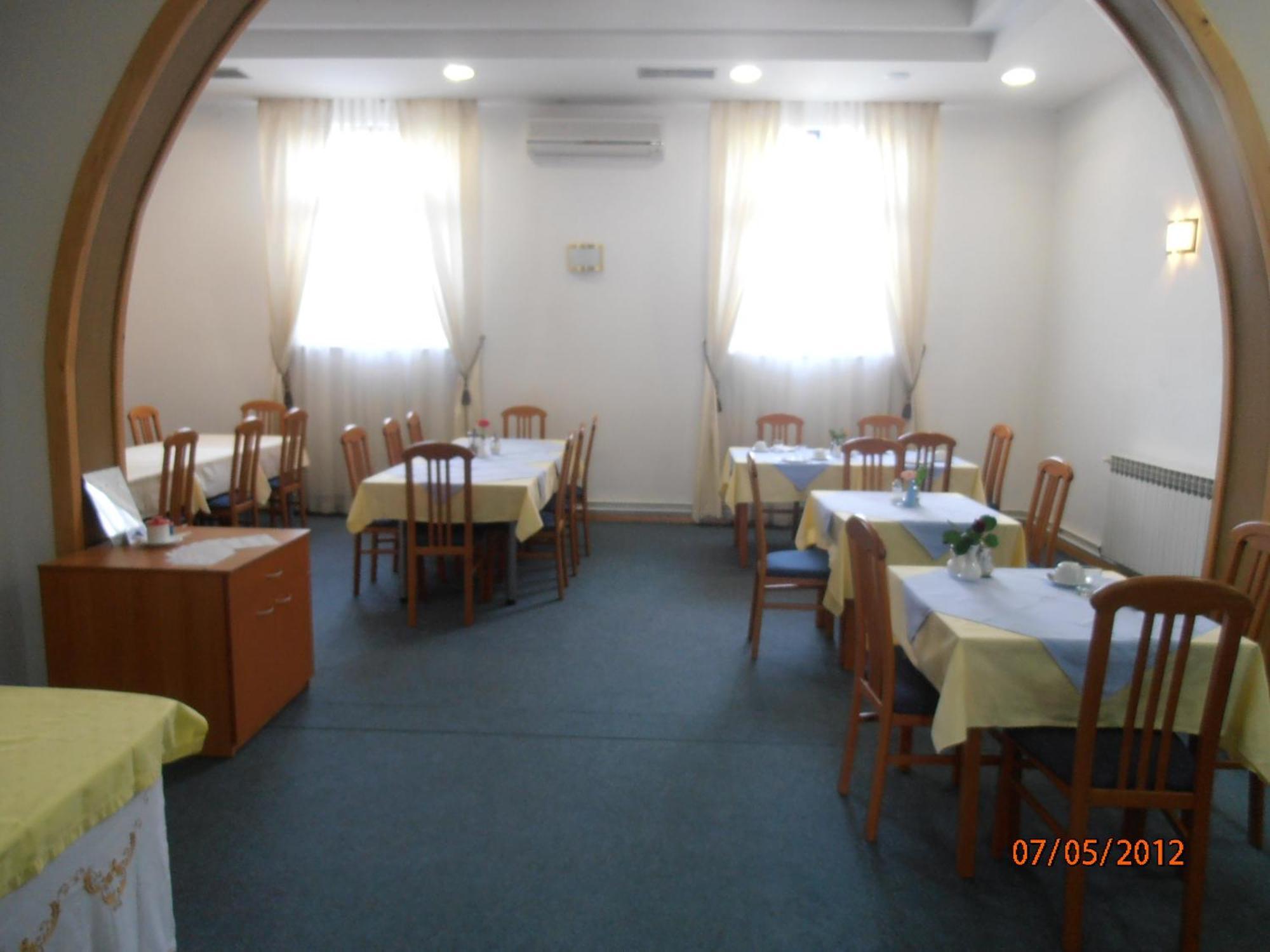 Hotel Metković Exterior foto