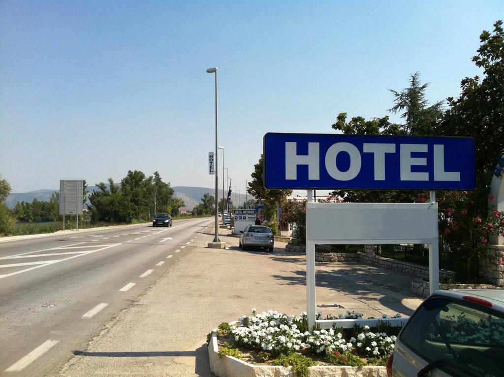 Hotel Metković Exterior foto